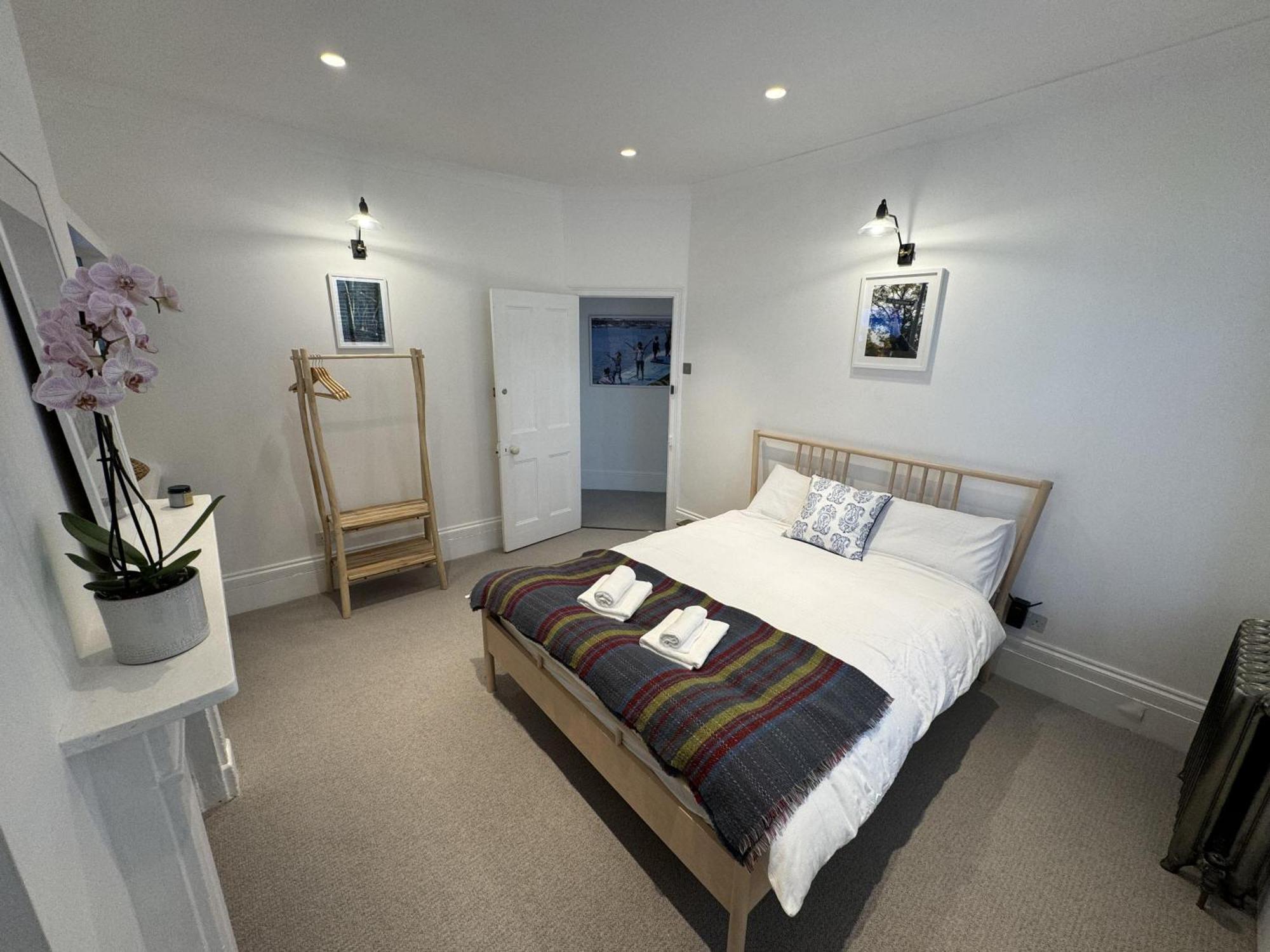 Centrally Located Stunning 3bed 2bath Se1 Londra