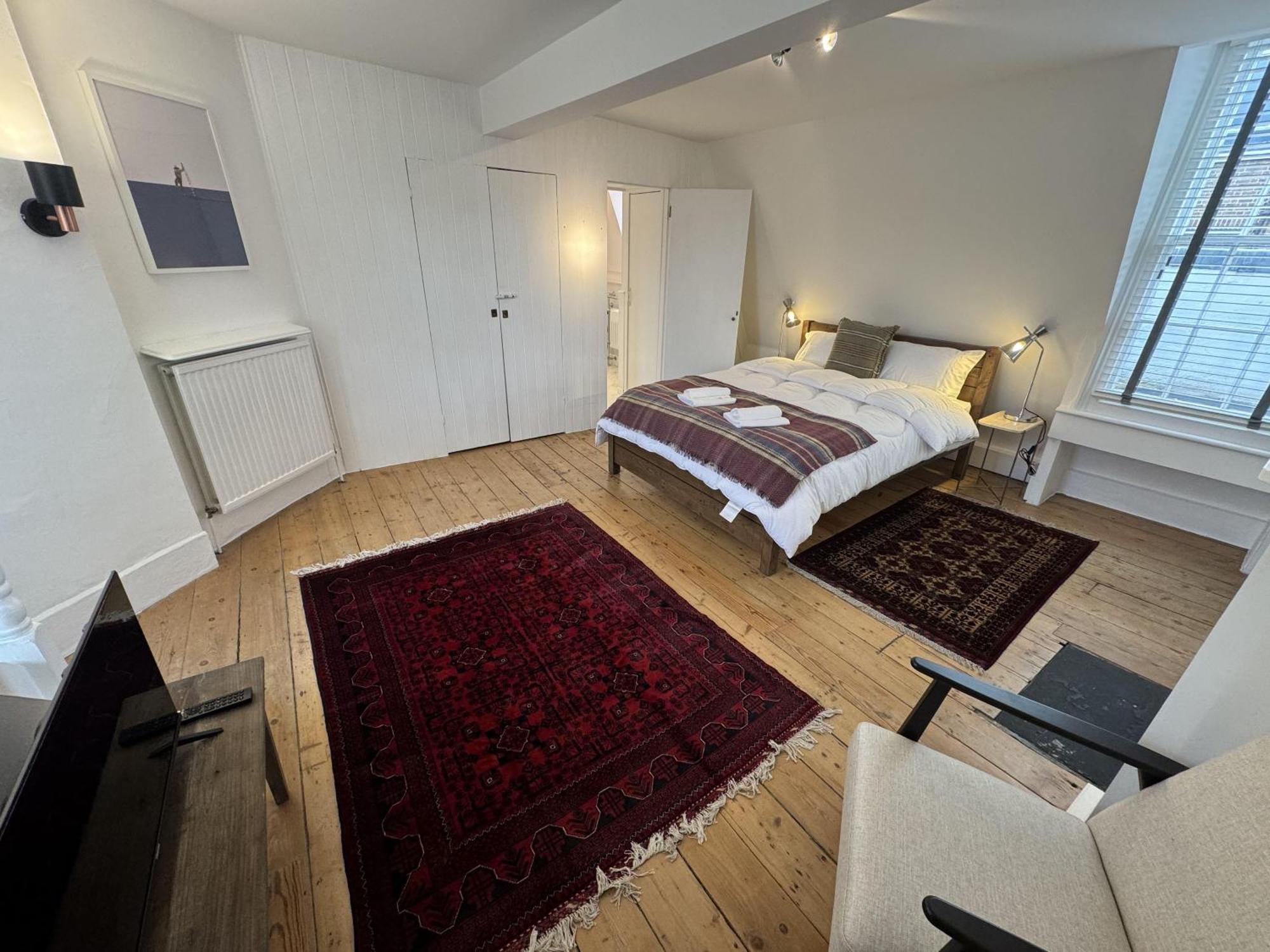 Centrally Located Stunning 3bed 2bath Se1 Londra